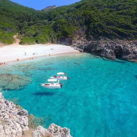 Natur-steinhaus Mit Meerblick: Hell, Ruhig, Exklusiv, Strandnah Liapades