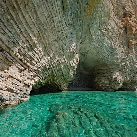 Dom wakacyjny Natur-steinhaus Mit Meerblick: Hell, Ruhig, Exklusiv, Strandnah Liapades